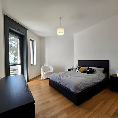 Apartment Flair 43 Rom